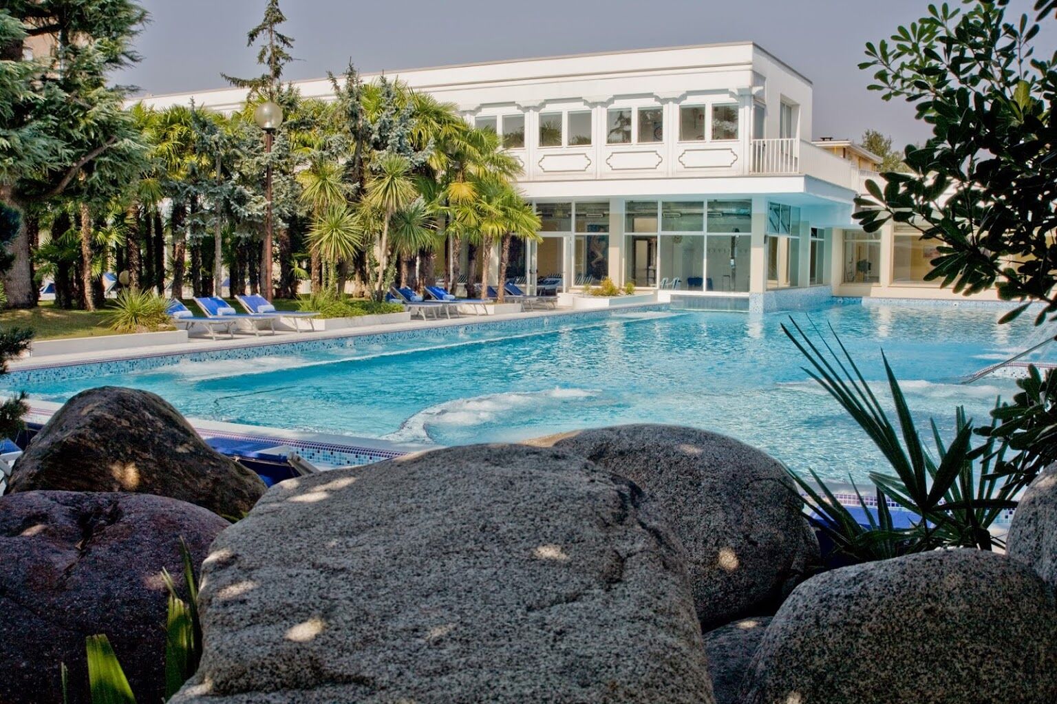 אבנו טרמה Hotel Metropole מראה חיצוני תמונה
